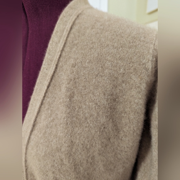 Vintage Soft Beige Thick Cashmere Cardigan - Picture 2 of 8